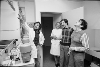 Moving from Ringier picture service to the new press house in Zurich 1978