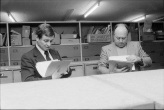 Moving from Ringier picture service to the new press house at Dofourstrasse in Zurich 1978