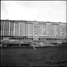 High-rise building ""Building 54"" at La Chaux-de-Fonds under construction, 1955