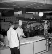 Basle, Hotel drei Konige 1954