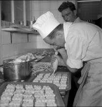 Geneva, Hotel du Rhone 1950