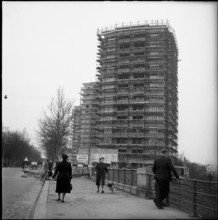 Construction of three high-rise buildings in the Kannefeld Basle, 1951