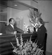 Geneva, American Express counter in the Hotel du Rhone 1950