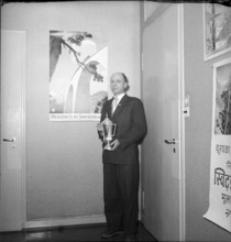 Swiss graphic, winner of international tourism advertisement 1952