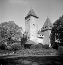 Castle in La Sarraz, 1951