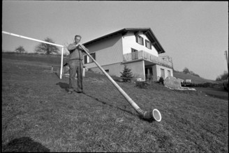 Alphorn-maker Josef Emmenegger, Eich 1973