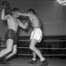 Boxing meeting in Wettingen 1954, amateur fight heavy welter weight
