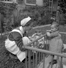 Looking after children at women's school 'Heim' in Neukirch an der Thur, 1940