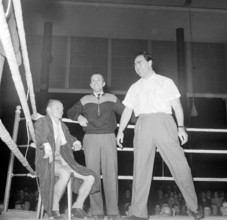Professional fight Zurich 1951: Etter vs Cardinale. Schmeling as referee