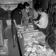 Medicament collection for algerian refugees in Tunisia, 1961