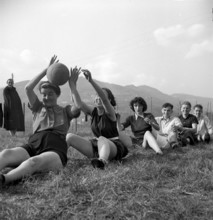 PLay and fun at course for instructors in hiking at youth hostel in Magliaso, 1940
