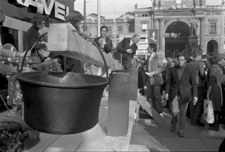 Fundraising campaign in favour of bengali refugees in Pakistan, Zurich 1971