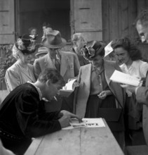Actor signing autographs, Theatre du Jorat, Mezieres 1944