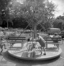 Playground restaurant Kittenmuhle Erlenbach ZH 1956
