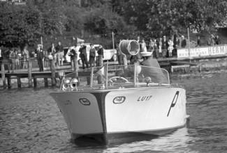 Rescue action: Demonstration of a security gadget for life-savers, 1969
