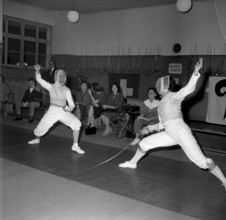 International Ladies Fencing tournament, Basle 1959: winner Melchers, Lambelet