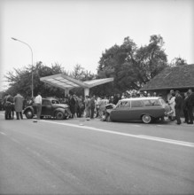 Car Accident in Walisellen 1962: Driving over the line, three seriously injured persons