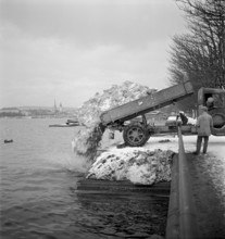 Snow removal in Zurich, 1938