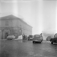 Post office and kiosk along the Gotthard road in Ticino, 1957