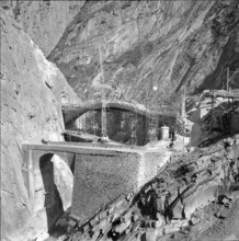Bridge in the Schollenen ravine under construction 1955
