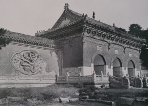 Imperial Tombs in Mukden (now Shenyang) Art album Manchuria Russo-Japanese War 1906
