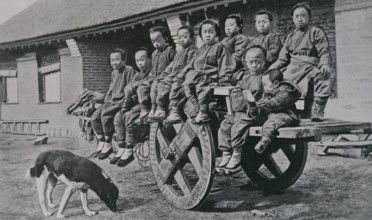 Chinese children on a bullock cart in Mukden Art album Manchuria Russo-Japanese War 1906