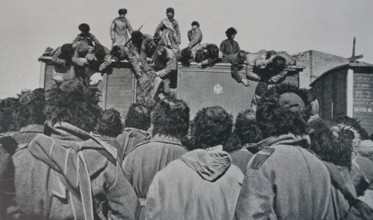 Retreat after the Mukden battles Art album Manchuria Russo-Japanese War 1906