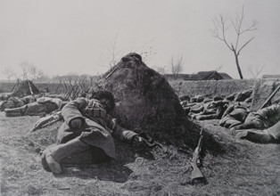 Reserves of the 97th Livonian Infantry Regiment under enemy fire near the village of Yuhuantun on February 21, 1905