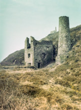 Ruins of Taylor's engine house building at Tywarnhayle United Mills copper mine.