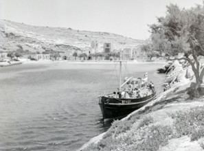 Admiralty Fishing Vessel MFV 37.