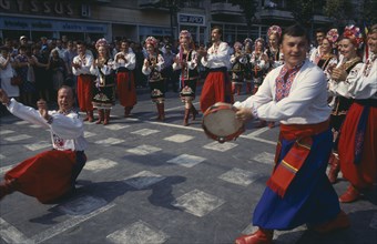 UKRAINE, Festivals,  Folk Dancers in costume