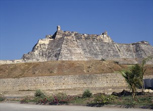 COLOMBIA, Bolivar Department, Cartagena, The Castle of San Felipe de Barajas with steep sided walls