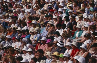 10069978 ENGLAND  London Crowd of Wimbeldon tennis supporters.