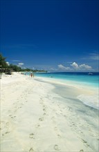 INDONESIA, Lombok, Gili Islands, Gili Trawangan main beach of white sand