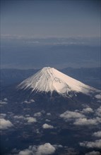 JAPAN, Honshu, Fuji HakoneIzu , Aerial view of Mount Fuji