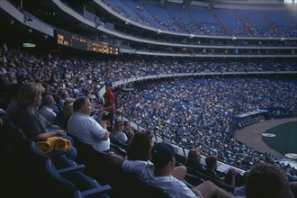 10099257 CANADA Ontario Toronto  Skydome Crowd watching baseball game between the Toronto Blue Jays and the Minnesota Twins.