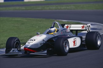 10091884 SPORT  Motor Racing Formula Car  No.30 Nick Heidfeld F3000 Championship Silverstone 1998