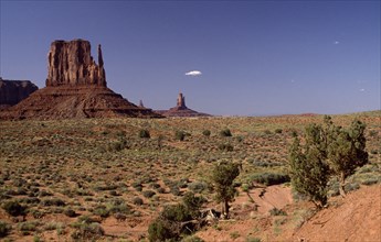 USA, Arizona, Mounment Valley, Panoramic view of The Mittens in early evening light