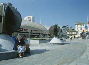 ENGLAND, East Sussex , Brighton, Churchill Square Shopping Centre Sculptures
