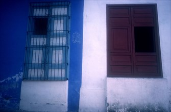CUBA, Bayamo , Window details painted blue and brown