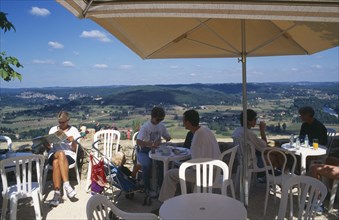 FRANCE, Aquitaine , Domme, Restaurant with view over valley
