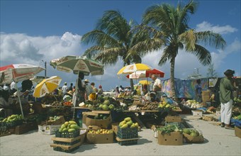 WEST INDIES, French, St Martin, Fruit and vegetable market