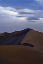 CHINA, Gansu, Dunhuang, Desert sand dunes