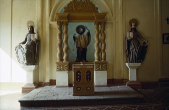 INDIA, Goa, Old Goa, Bom Jesus Church interior with St Francis Xavier statue