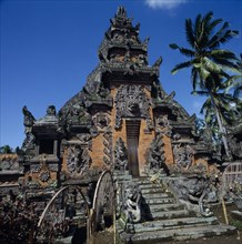 INDONESIA, Bali, Ornate Temple