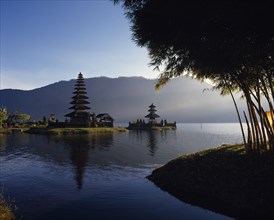 INDONESIA, Bali, Lake Bratan, Candikunning and Ulu Danu two temples on the  edge of the lake in the