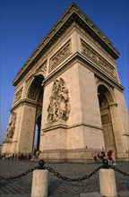 FRANCE, Ile De France, Paris, The Arc De Triomphe