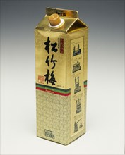 JAPAN, Markets, Drinks, Gold Sake carton