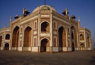 INDIA, Delhi, Tomb of the Emperor Humayun built in the 16th century in Mughal architectural style.
