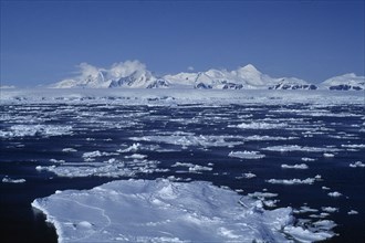 ANTARCTIC, Landscape, Peninsula ice flow